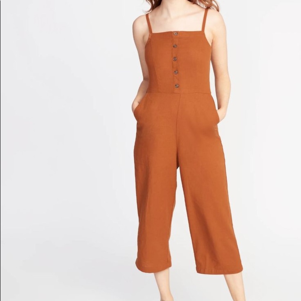 New with tags rust Old Navy linen jumpsuit adjustable straps